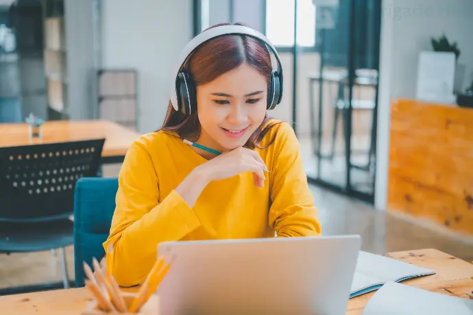 "Master Fourier Transforms with Bij Brigade Hub’s Online Classes" "Learn Fourier Transforms with expert tutors online at Bij Brigade Hub."